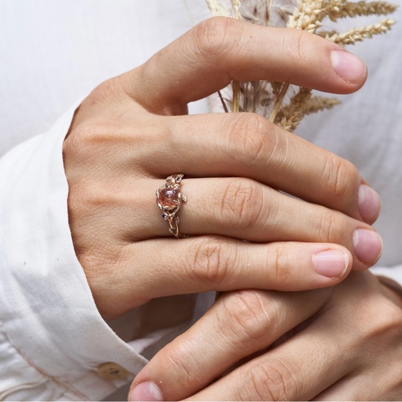 Stunning blacktree lab 14k rose gold sunstone and pink sapphire ring - Picture 2 of 7